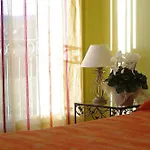 Hotel La Bastide D'iris 4*