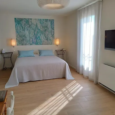 La Bastide D'iris 酒店 4*