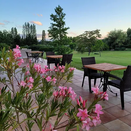 Hotel La Bastide D'iris 4*